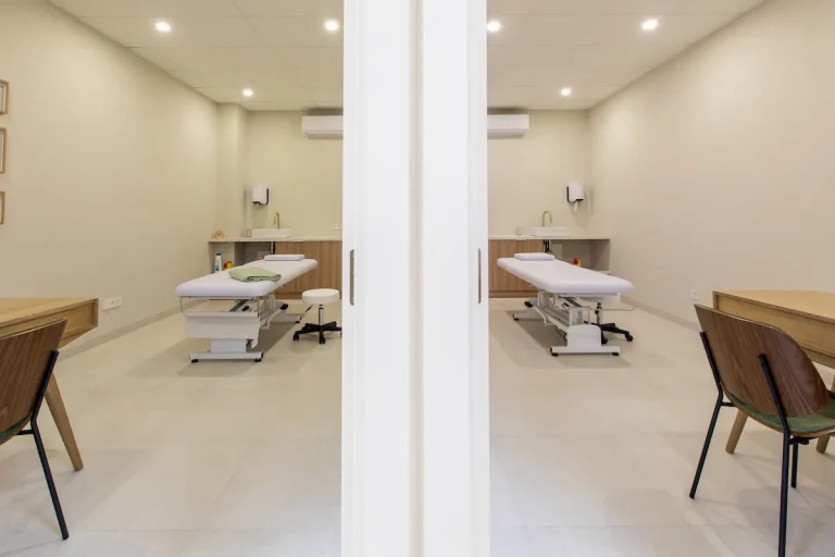 consulta-salas-fisioterapia-fisio-fenix